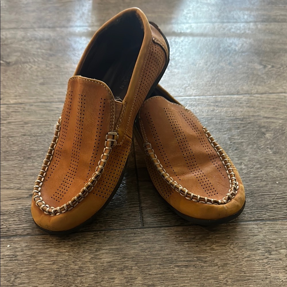 Van Heusen Brown Moccasin-Style Slip-On Loafers
